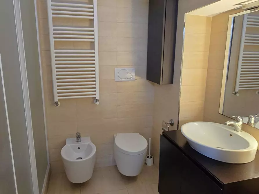 Immagine 27 di Villa in vendita  in VIA TOMMASO SICILIANI 6 a Bari