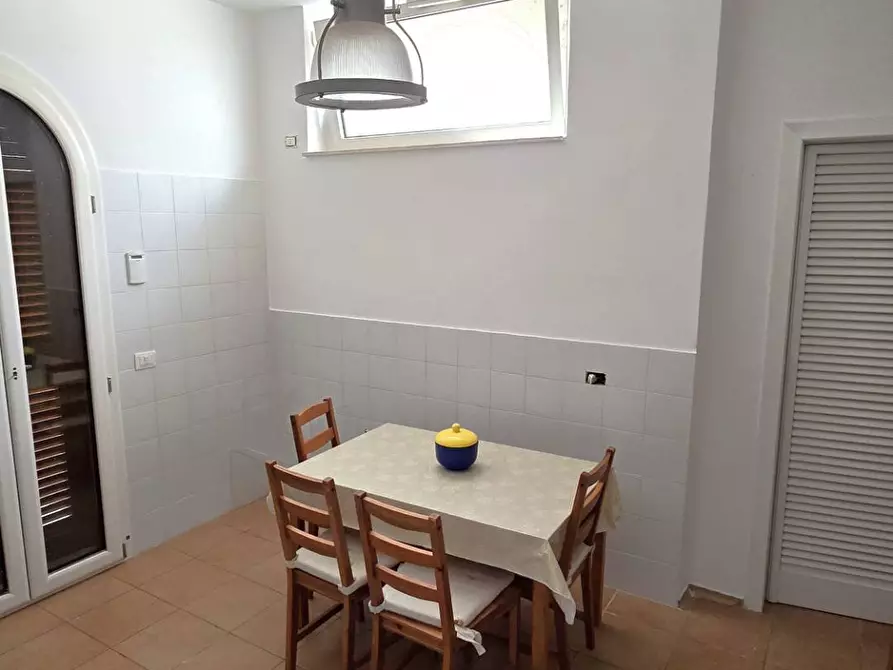 Immagine 28 di Villa in vendita  in VIA TOMMASO SICILIANI 6 a Bari