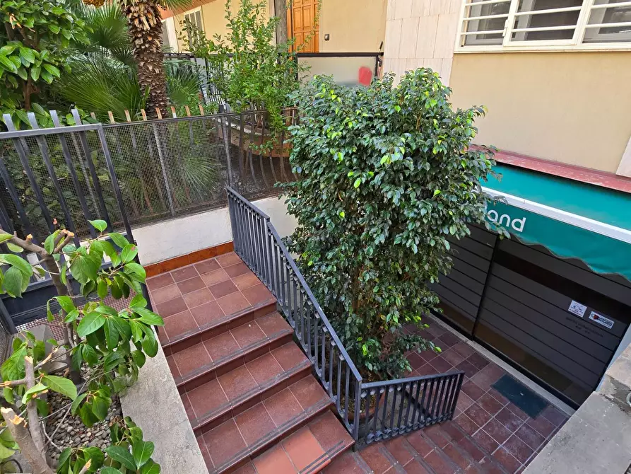 Immagine 3 di Locale commerciale in vendita  in Via Giuseppe Palmieri 4/b a Bari