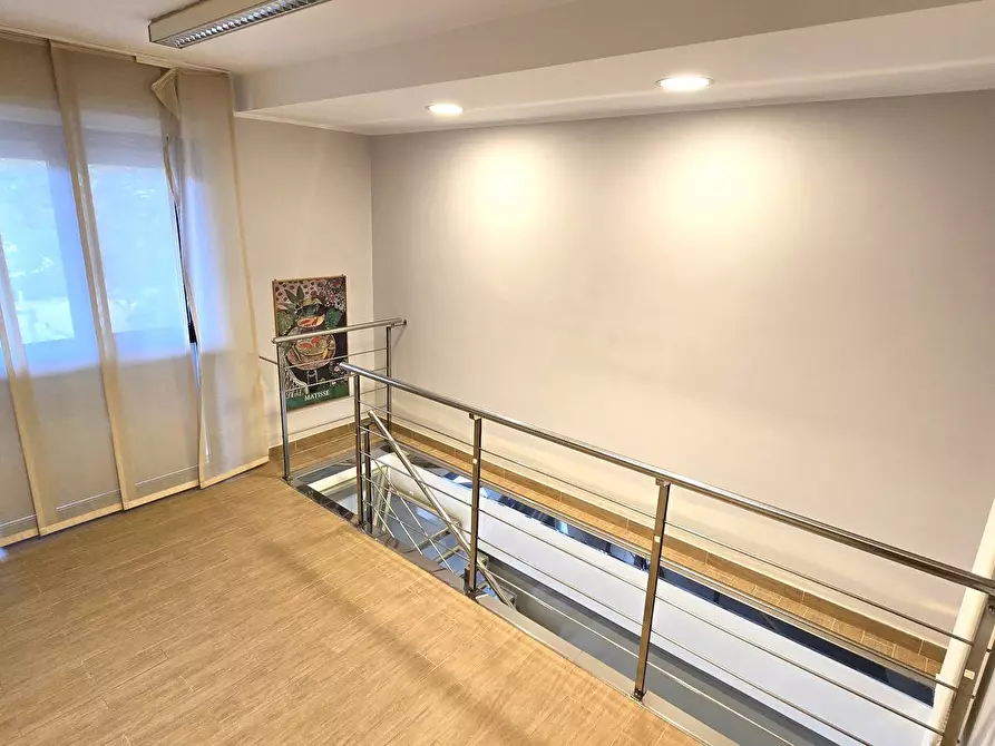 Immagine 10 di Ufficio in affitto  in via demetrio marin 43 a Bari