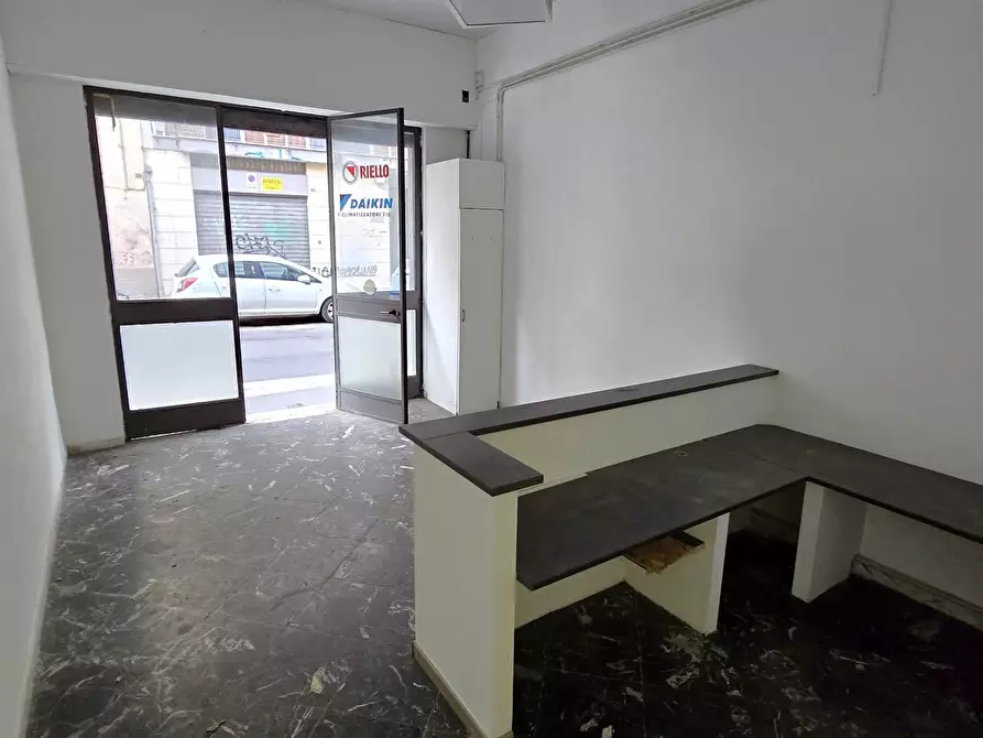 Immagine 4 di Locale commerciale in affitto  in VIA DEI MILLE 50/A a Bari