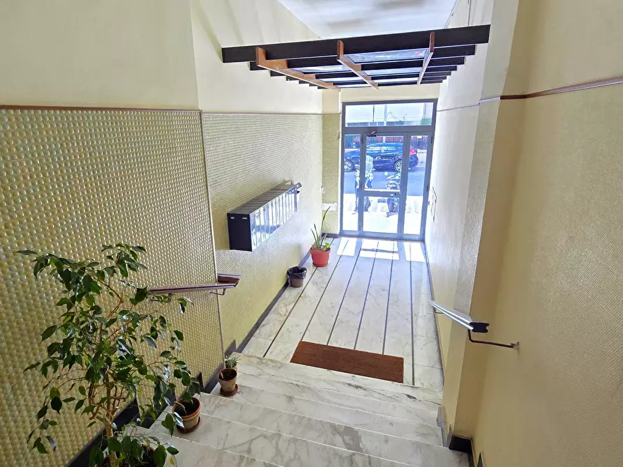 Immagine 3 di Appartamento in vendita  in Via Giuseppe Palmieri 11 a Bari