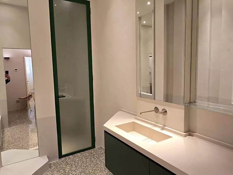 Immagine 13 di Appartamento in vendita  in VIA CATTARO 51 a Bari