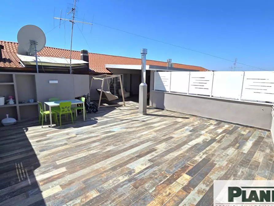 Immagine 11 di Appartamento in vendita  in Via Vecchia Stazione 15 a Bari