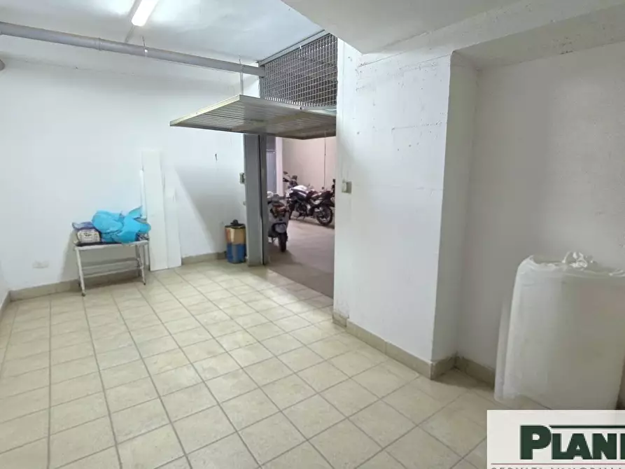 Immagine 21 di Appartamento in vendita  in Via Vecchia Stazione 15 a Bari