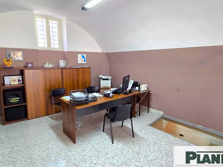 Immagine 4 di Appartamento in vendita  in Corso Vittorio Emanuele 129 a Bari