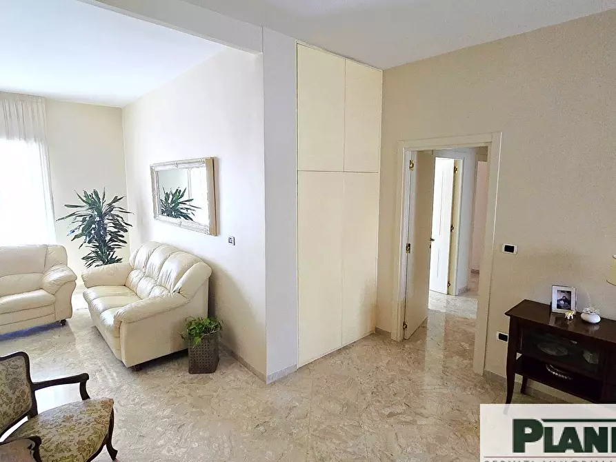 Immagine 3 di Appartamento in vendita  in via francesco babudri 35 a Bari