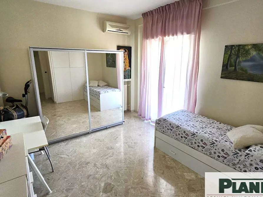 Immagine 15 di Appartamento in vendita  in via francesco babudri 35 a Bari