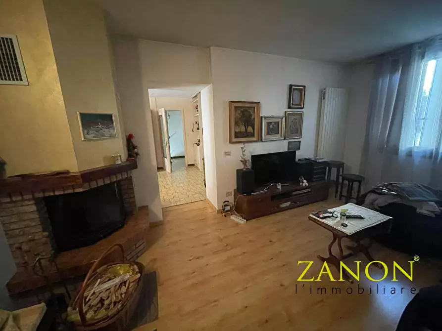 Immagine 12 di Casa semindipendente in affitto  in Via Udine a Cormons