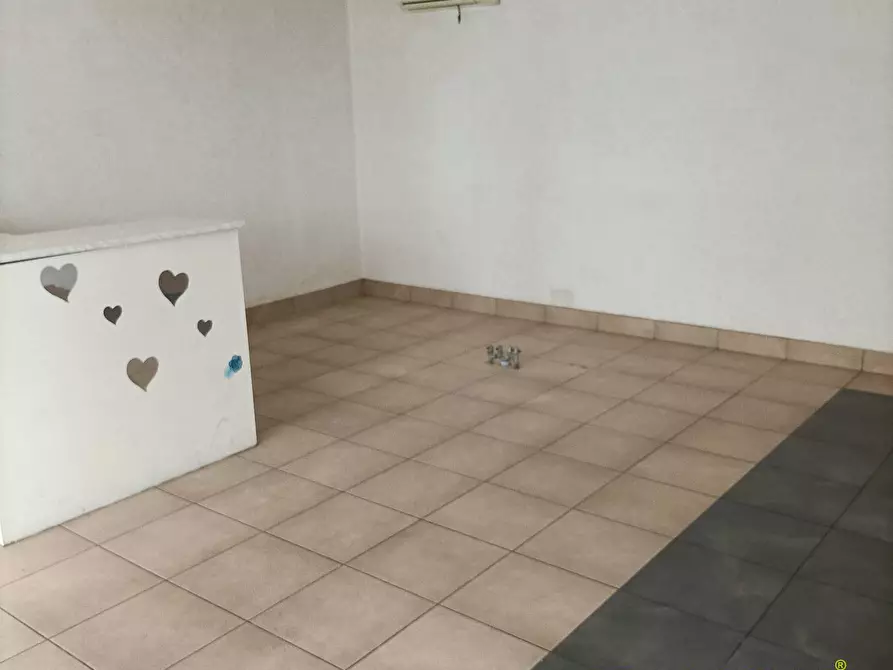 Immagine 5 di Locale commerciale in affitto  in Via Friuli a Cormons