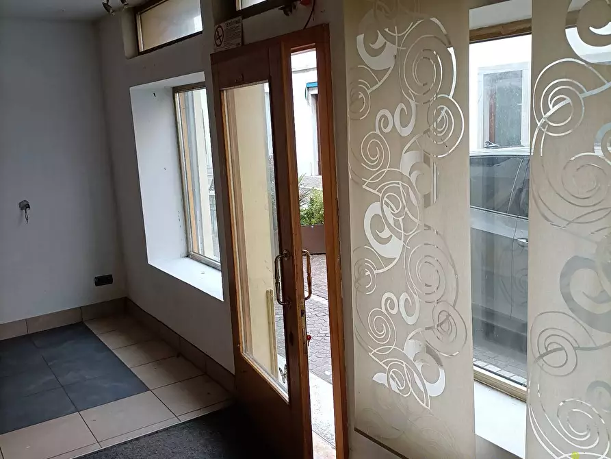 Immagine 3 di Locale commerciale in affitto  in Via Friuli a Cormons