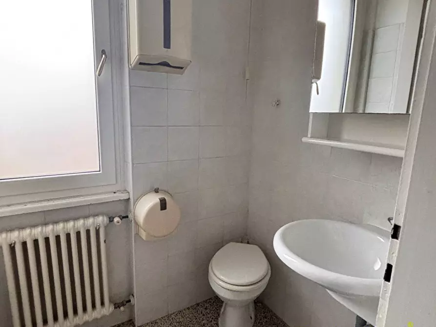 Immagine 10 di Ufficio in affitto  in Via Vittorio Veneto a Gorizia