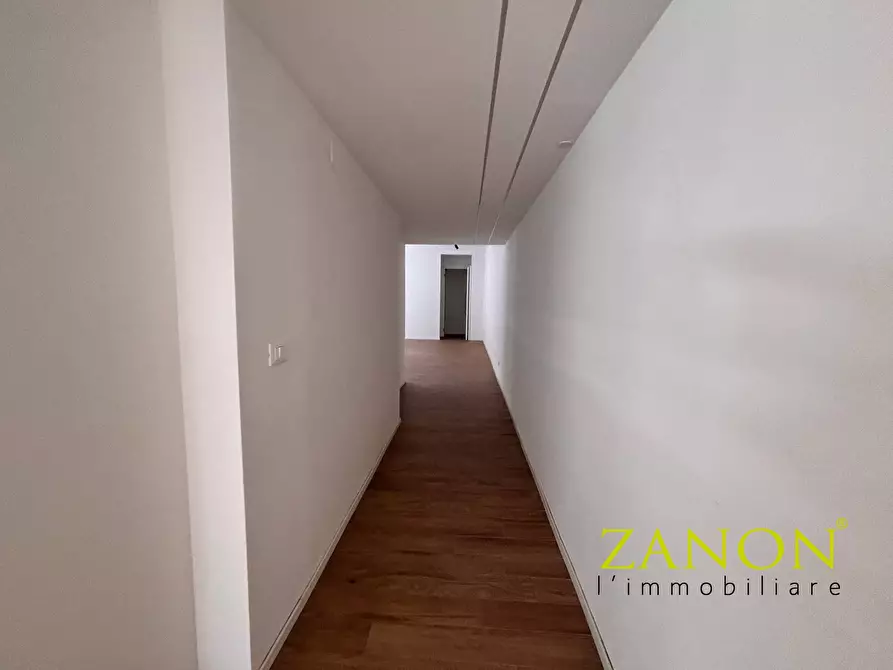 Immagine 11 di Locale commerciale in affitto  in Corso Verdi a Gorizia