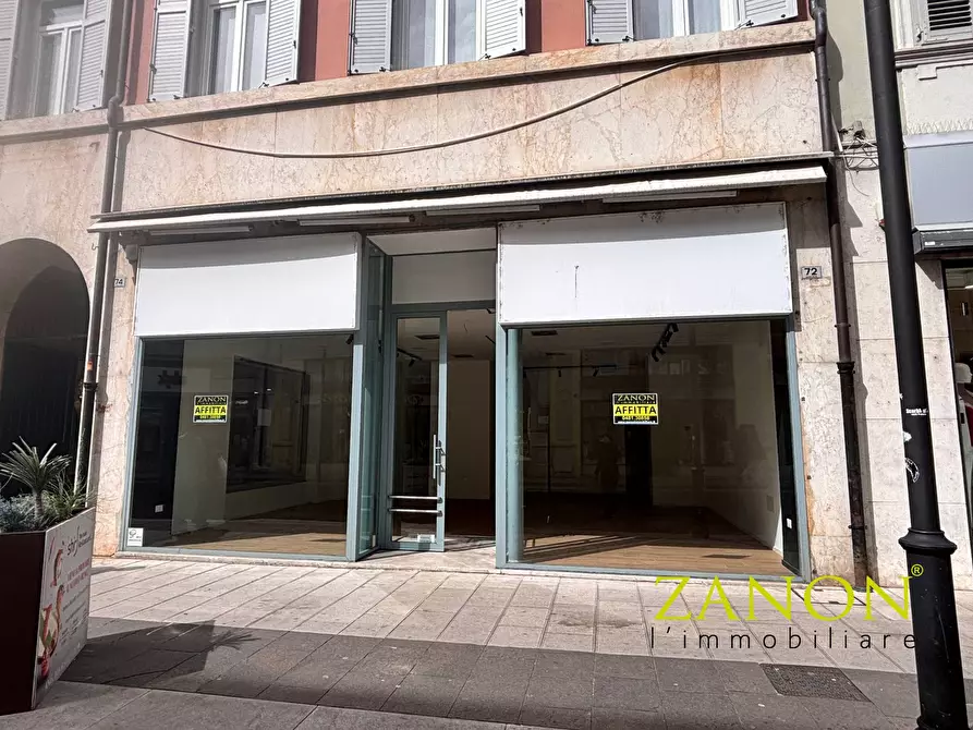 Immagine 19 di Locale commerciale in affitto  in Corso Verdi a Gorizia