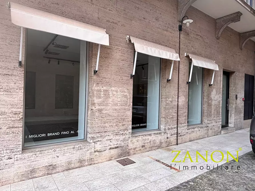 Immagine 21 di Locale commerciale in affitto  in Corso Verdi a Gorizia