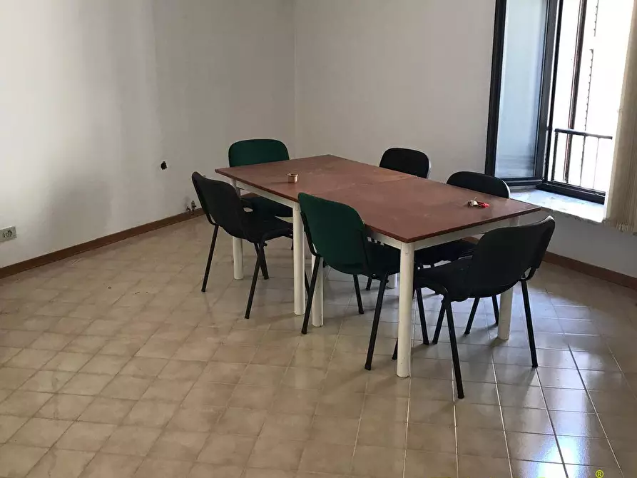 Immagine 9 di Ufficio in affitto  in Via Udine a Cormons