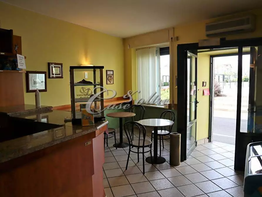Immagine 5 di Attività commerciale in vendita  in Via Risorgimento a Cermenate