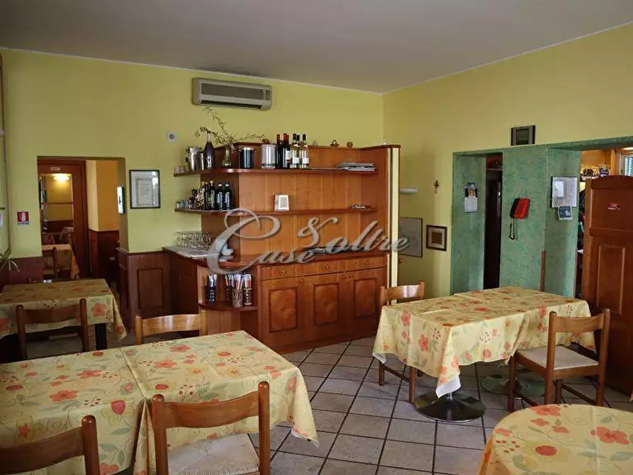 Immagine 8 di Attività commerciale in vendita  in Via Risorgimento a Cermenate