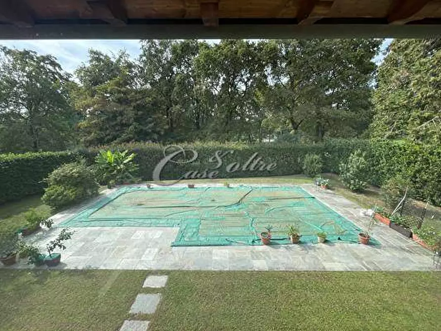 Immagine 10 di Villa in vendita  in Strada Privata del Golf a Olgiate Comasco