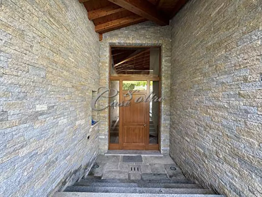 Immagine 6 di Villa in vendita  in Strada Privata del Golf a Olgiate Comasco