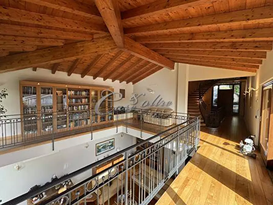 Immagine 15 di Villa in vendita  in Strada Privata del Golf a Olgiate Comasco