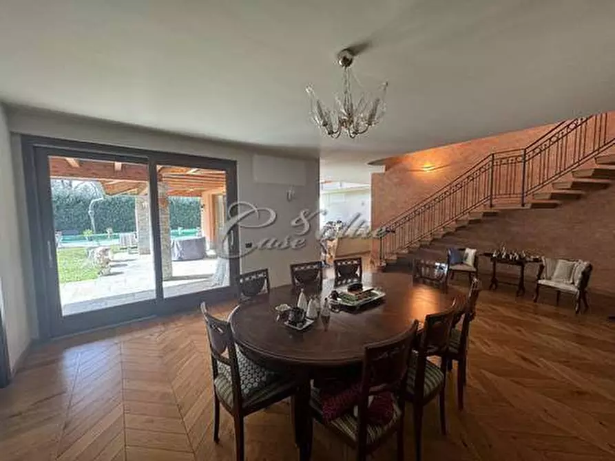 Immagine 12 di Villa in vendita  in Strada Privata del Golf a Olgiate Comasco