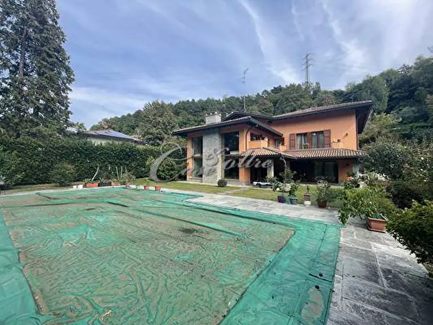 Immagine 9 di Villa in vendita  in Strada Privata del Golf a Olgiate Comasco