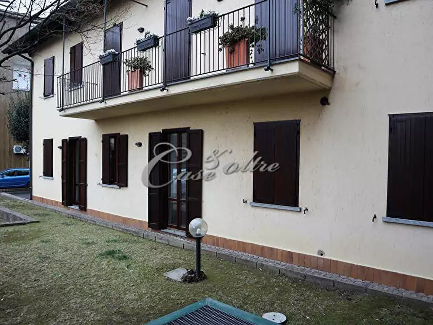 Immagine 16 di Negozio in vendita  in Via Crocifisso a Arosio