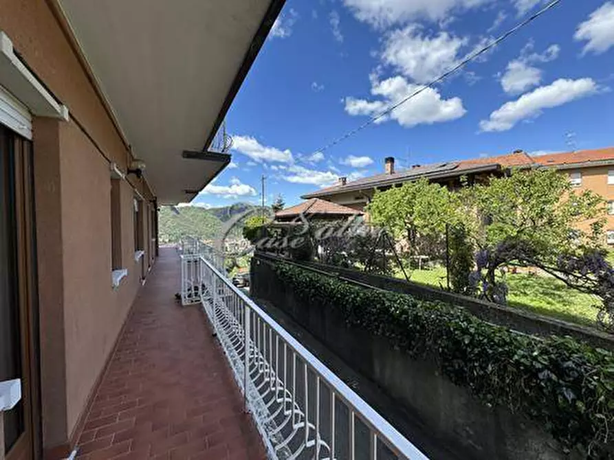Immagine 22 di Appartamento in vendita  in Via Monteverde a Como