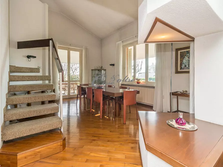 Immagine 2 di Villa in vendita  in Viale Europa a Solbiate Con Cagno