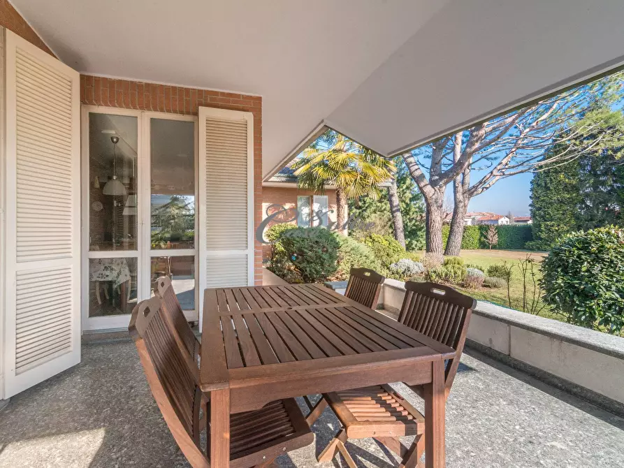 Immagine 14 di Villa in vendita  in Viale Europa a Solbiate Con Cagno