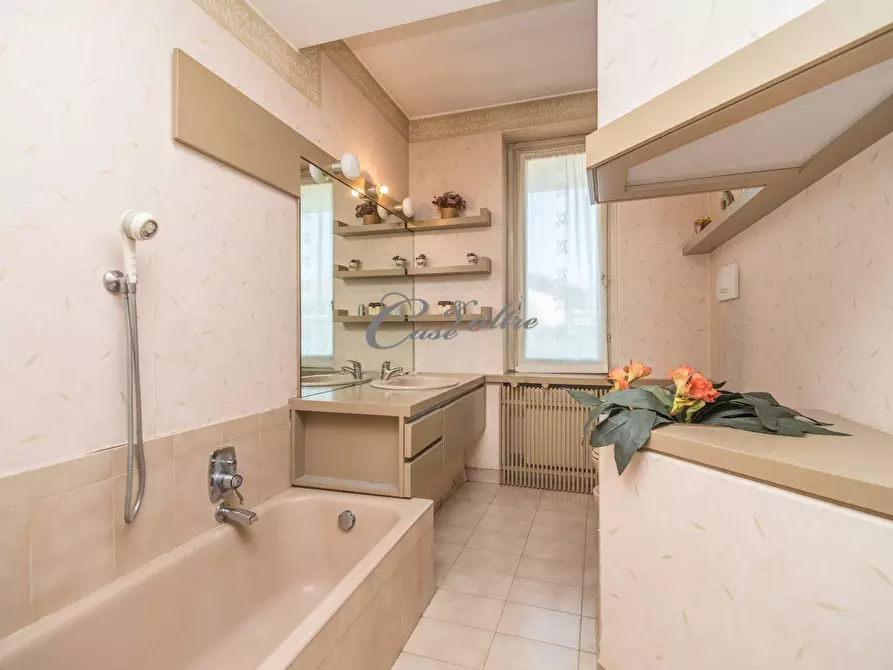 Immagine 24 di Villa in vendita  in Viale Europa a Solbiate Con Cagno