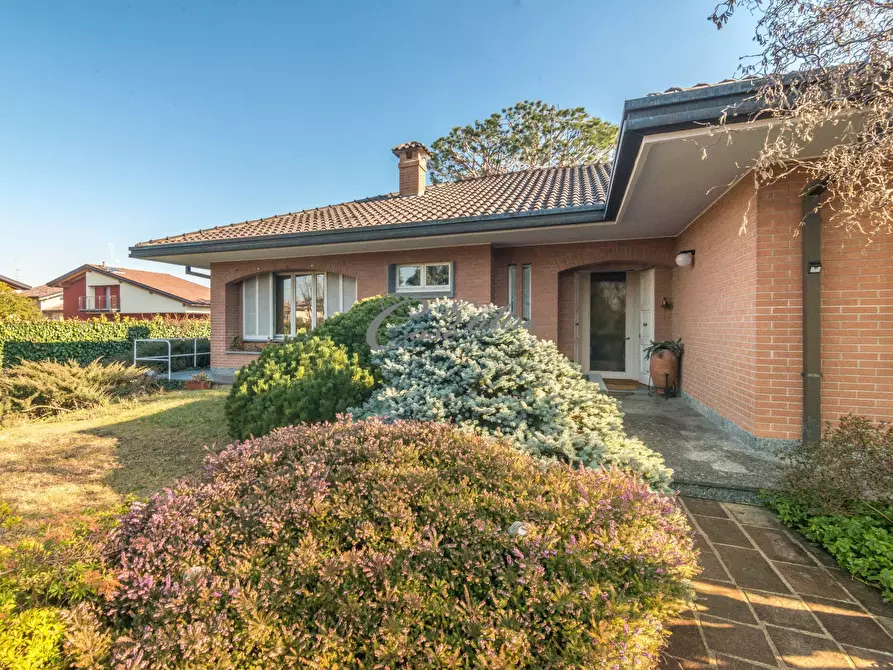 Immagine 5 di Villa in vendita  in Viale Europa a Solbiate Con Cagno