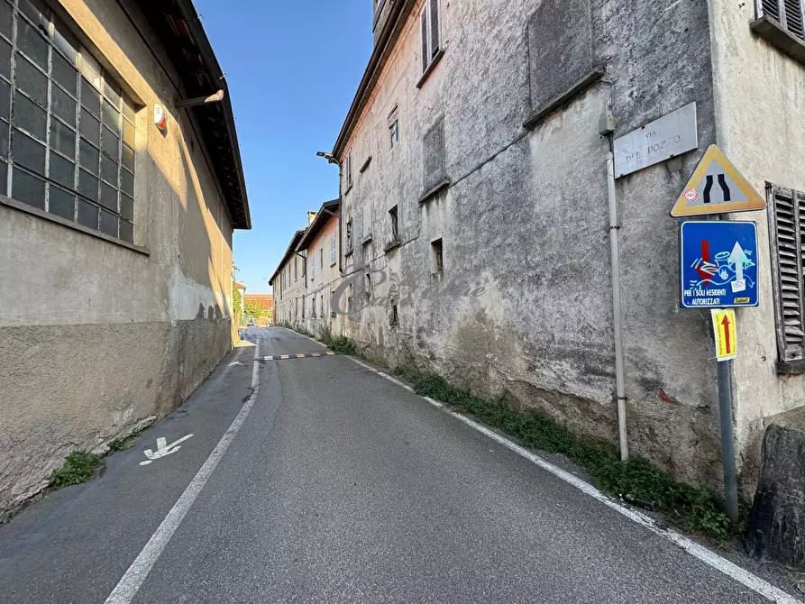 Immagine 16 di Palazzo in vendita  in Via del Pozzo a Arosio