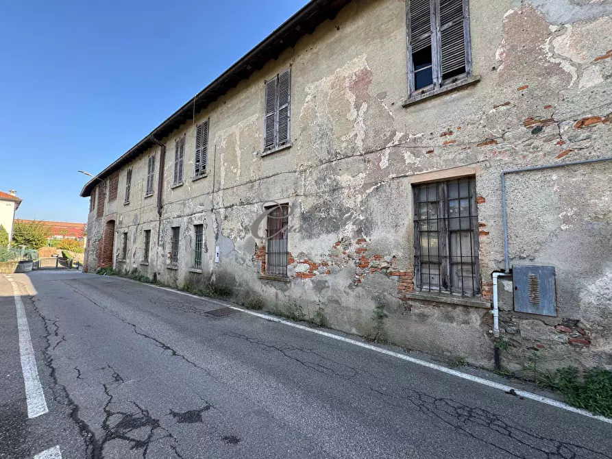 Immagine 17 di Palazzo in vendita  in Via del Pozzo a Arosio