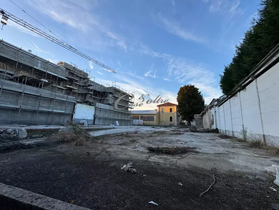 Immagine 4 di Terreno residenziale in vendita  in Via Fratelli Porro a Barlassina