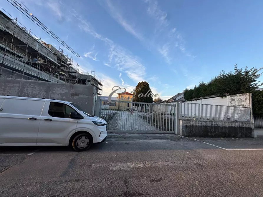 Immagine 3 di Terreno residenziale in vendita  in Via Fratelli Porro a Barlassina