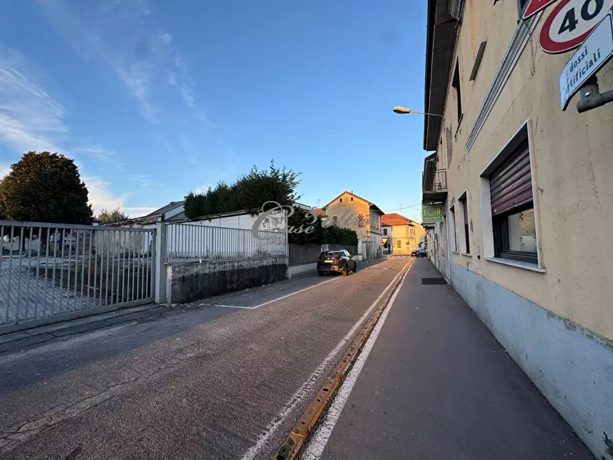 Immagine 2 di Terreno residenziale in vendita  in Via Fratelli Porro a Barlassina