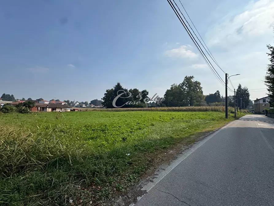 Immagine 3 di Terreno residenziale in vendita  in Via Volta a Solbiate Con Cagno
