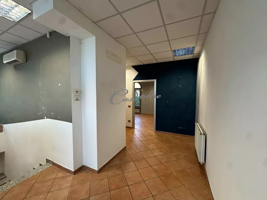 Immagine 15 di Negozio in vendita  in Via Don Luigi Meroni a Arosio