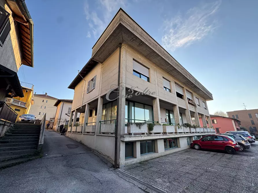 Immagine 6 di Negozio in affitto  in Via Don Luigi Meroni a Arosio