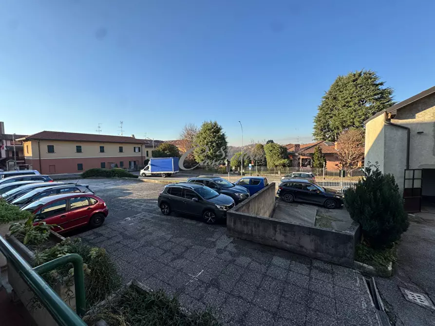 Immagine 11 di Negozio in affitto  in Via Don Luigi Meroni a Arosio