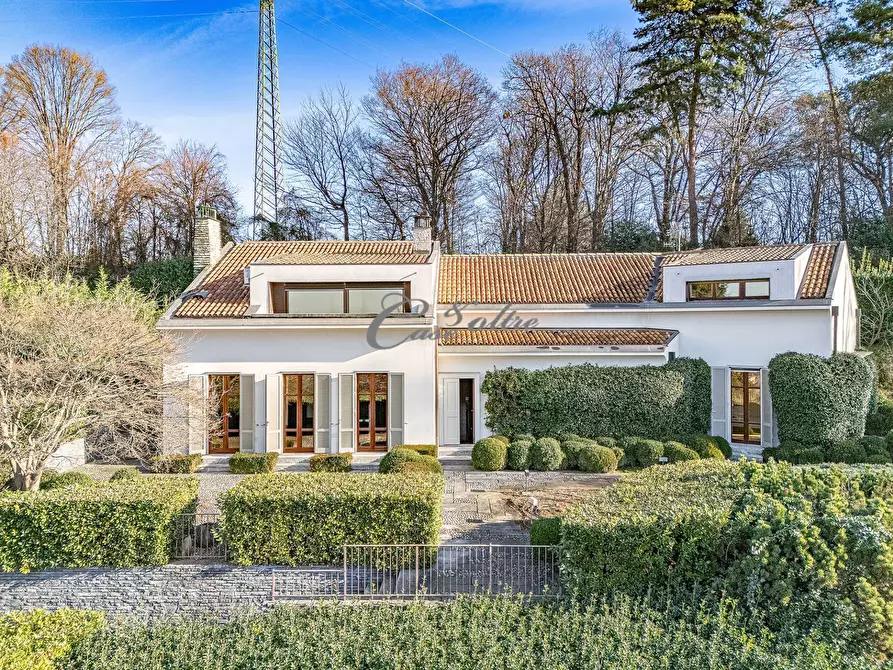 Immagine 6 di Villa in vendita  in Strada Privata del Ronco a Arosio