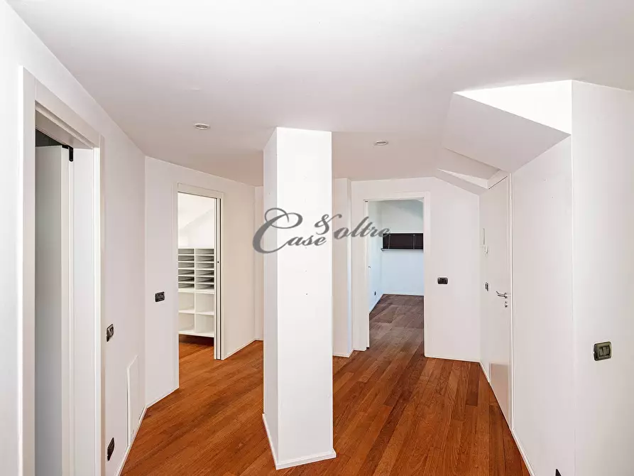 Immagine 40 di Villa in vendita  in Strada Privata del Ronco a Arosio