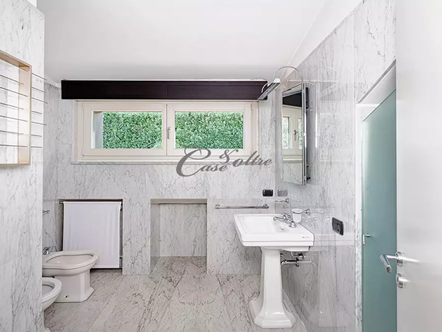 Immagine 42 di Villa in vendita  in Strada Privata del Ronco a Arosio