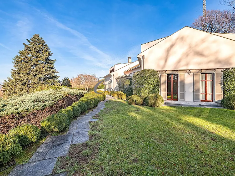 Immagine 9 di Villa in vendita  in Strada Privata del Ronco a Arosio