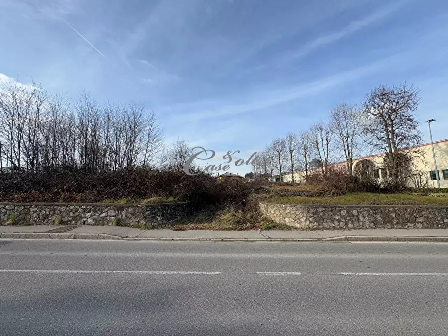 Immagine 10 di Locale commerciale in vendita  in Via Brianza a Cantù