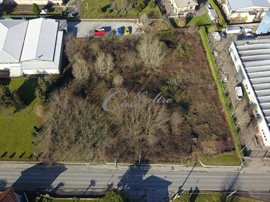 Immagine 4 di Locale commerciale in vendita  in Via Brianza a Cantù