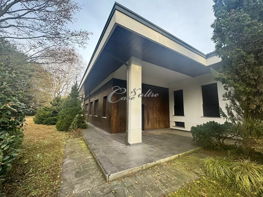 Immagine 7 di Villa in vendita  in Strada Privata del Faggio a Arosio