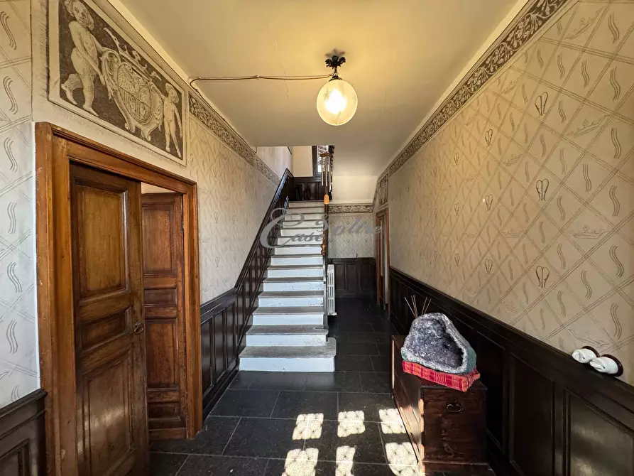 Immagine 12 di Villa in vendita  in Via Bronno a Como